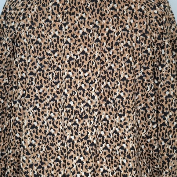 Ava & Viv Animal Print Blouse - Picture 7 of 9
